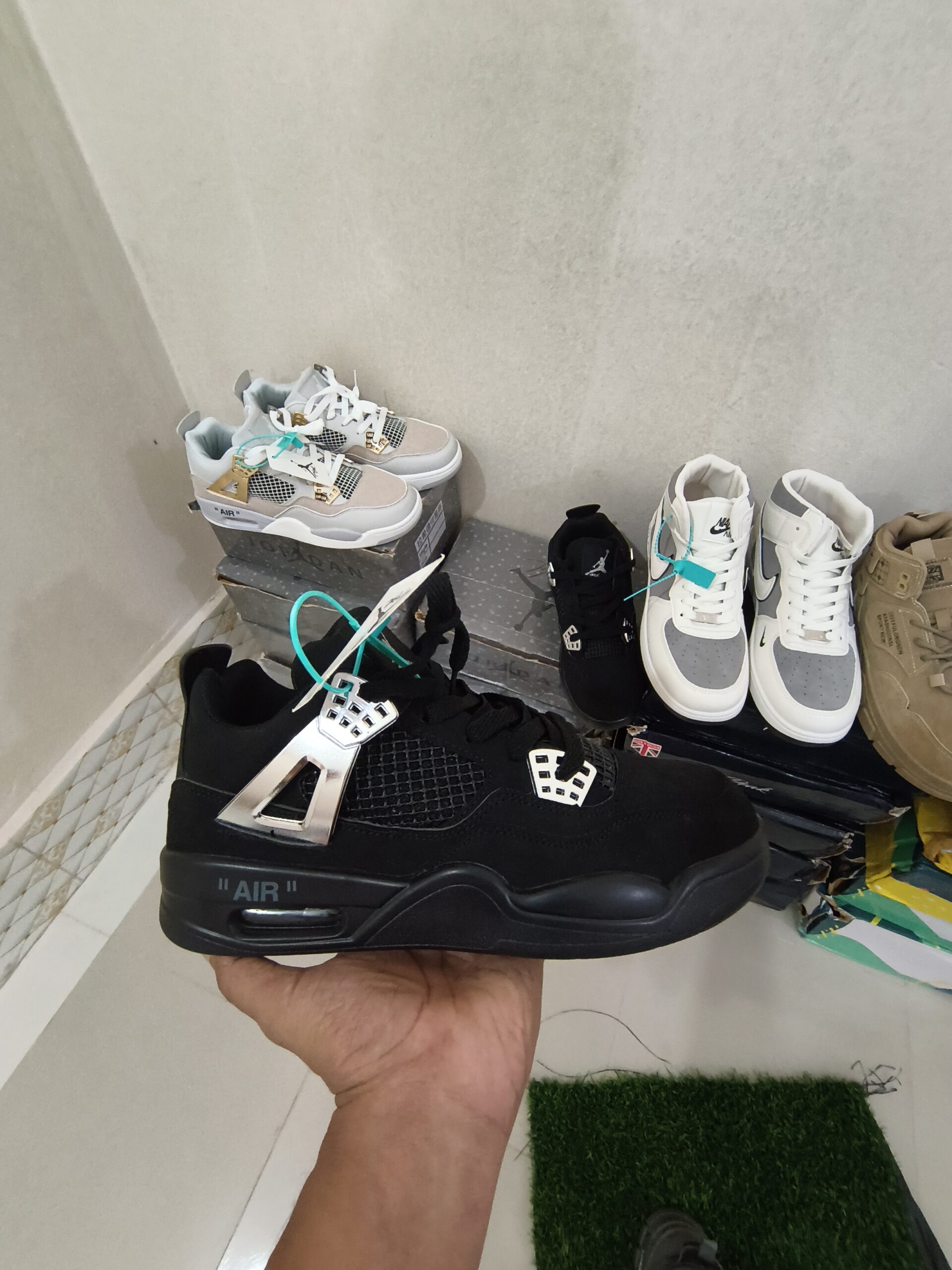 Nike Mens Air Jordan 4 (Retro & Black Cat) (OEM Grade 1:1) - Image 4